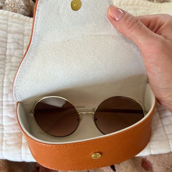 Tory Burch Gold Frame Brown Lens Round Sunglasses - Picture 6 of 6